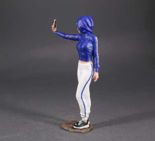 1:18 Selfie Girl - Handgemacht - 3D - Unikate -